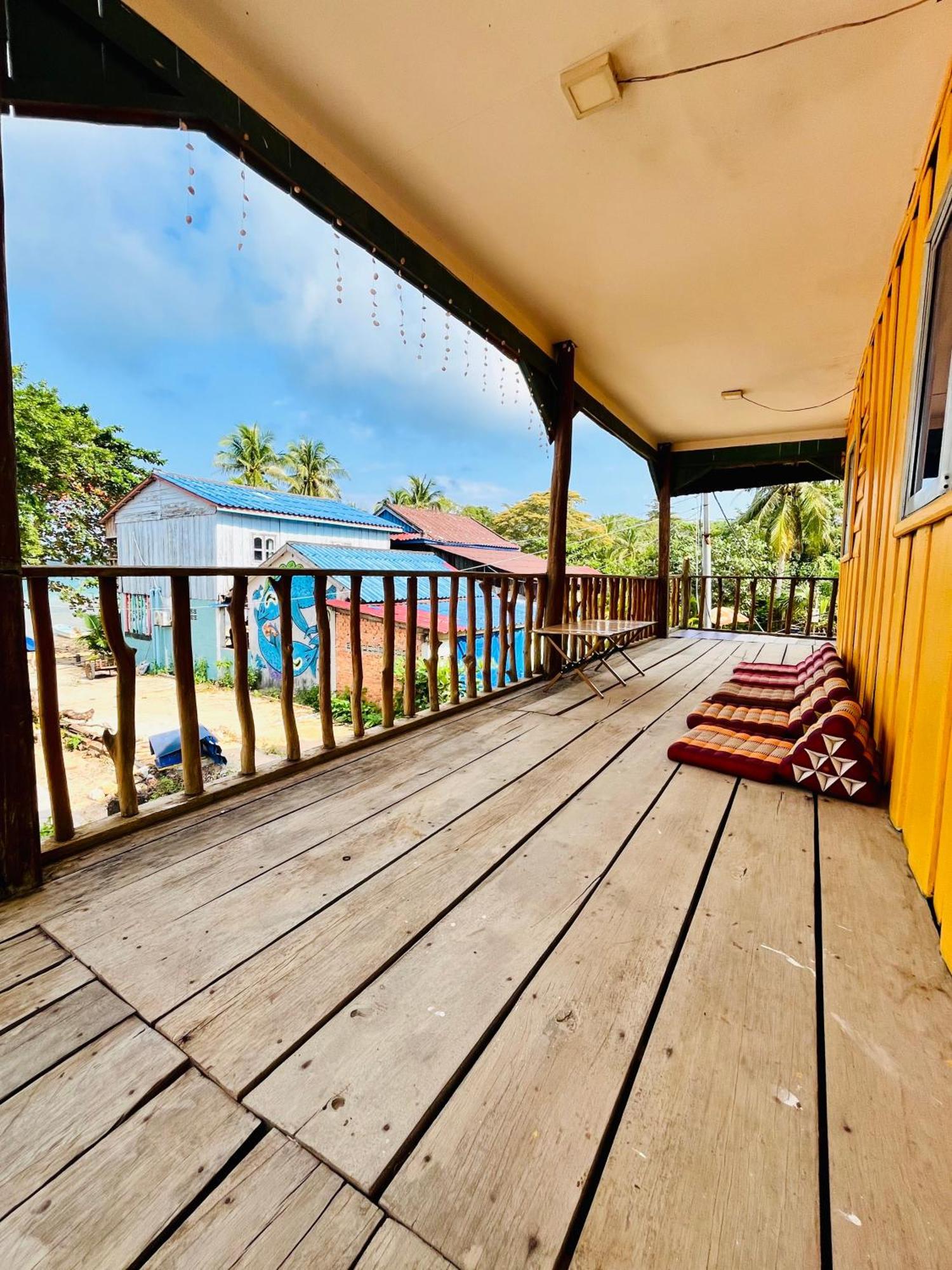 Happiness Guesthouse Koh Rong Sanloem Exterior foto